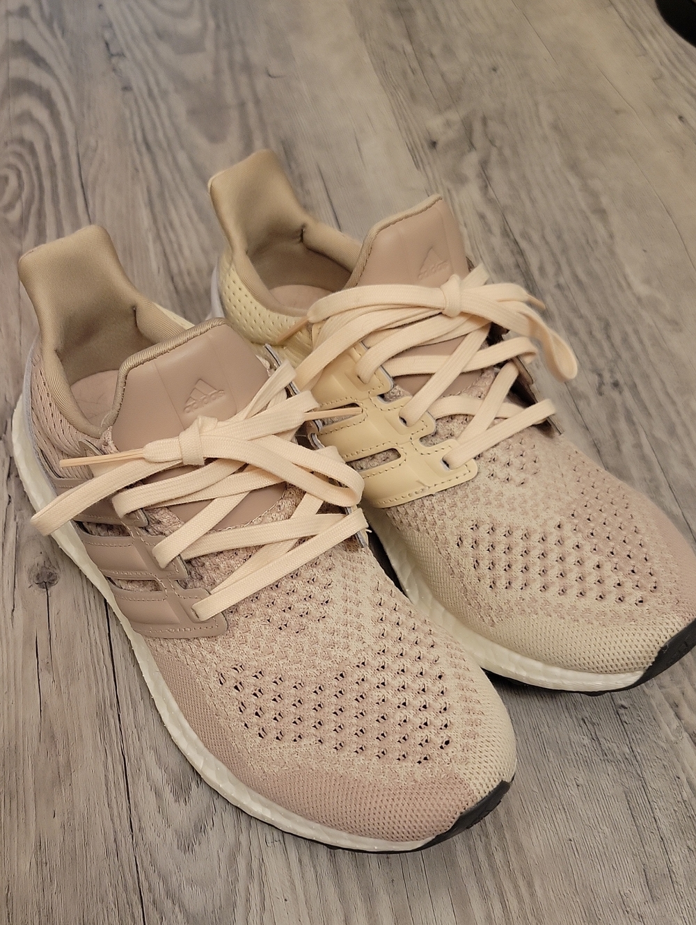 adidas Ultraboost Women's Nude/Beige Knit Running Sneakers Size 6